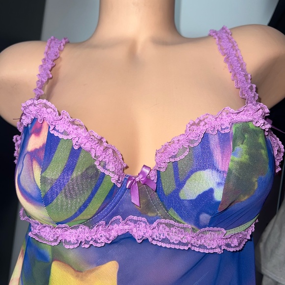 babydoll dress, lace, flowers purple blue green yellow iconic victoria’s secret. - Picture 4 of 6